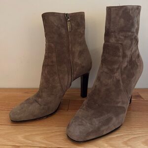 YSL Saint Laurent Jane 90 Tan Suede Heeled Boots/Booties size 38.5